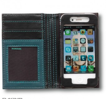 Dakine Trucker phone wallet terrain