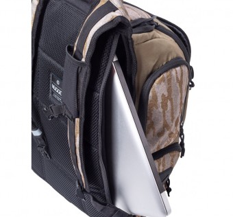Batoh Nugget Converge 2 B - Aloe, Oak Sand, Black 28L