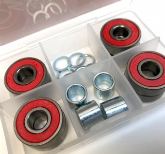 Ložiska Ambassadors ABEC 7 Red + podložky / vymezovače