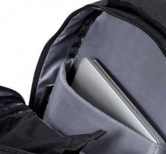 Batoh Meatfly Exile, Black, 24 L + PENÁL ZDARMA