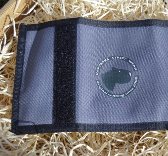 Peněženka Kapybara wear – Logo (grey )